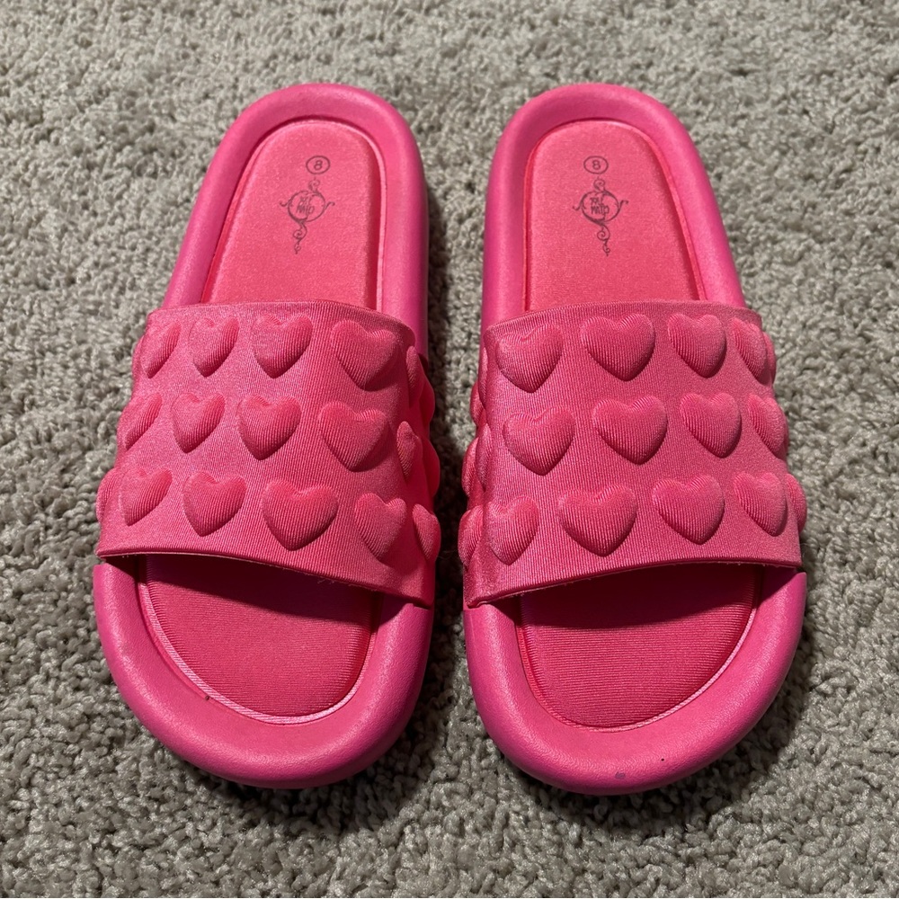Sole Mates Size 8 Pink Heart Slides